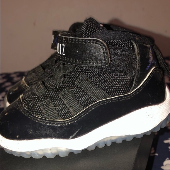 jordan retro 11 toddler black